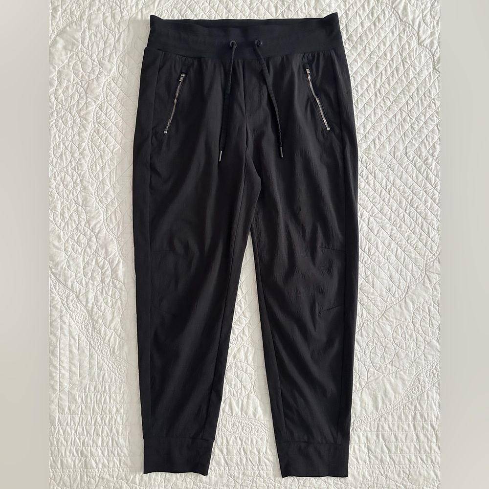 Athleta Black Trekkie North Jogger Pant Women’s 8